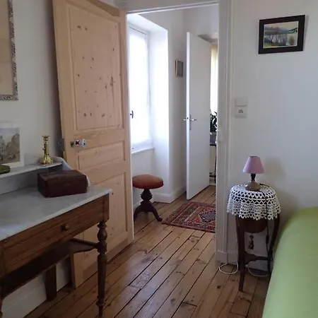 La Roche Peregrine Tatil Evi