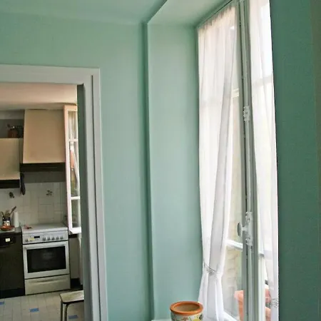 La Roche Peregrine Tatil Evi