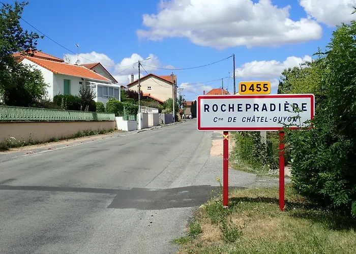 Semesterbostad La Roche Peregrine