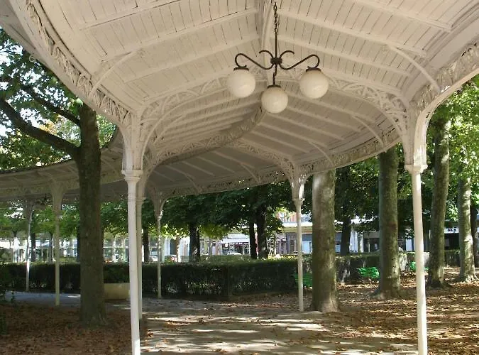 Semesterbostad La Roche Peregrine Châtel-Guyon