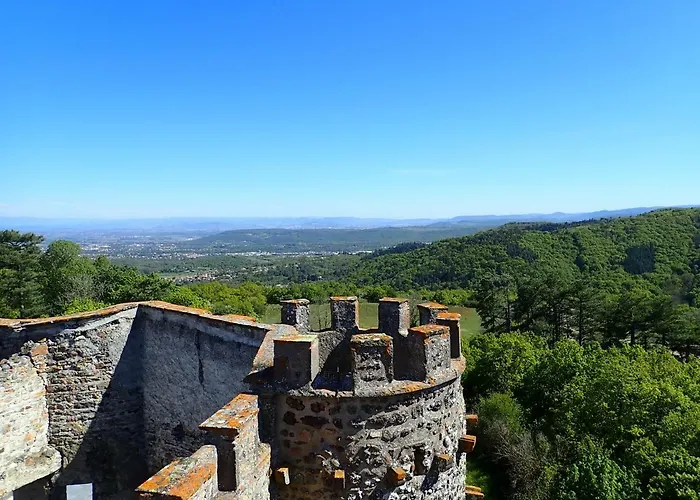 La Roche Peregrine Semesterbostad *